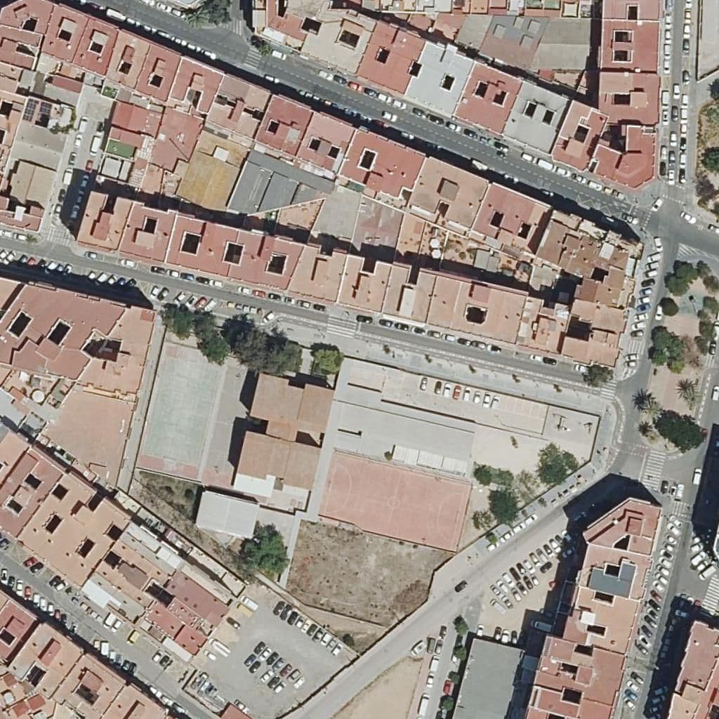 Aerial view of the grounds of Centre Priv. Ed. Inf. 1Er Cicle Lápices I