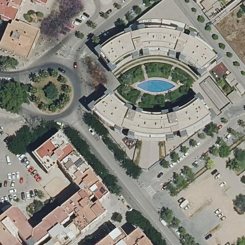 Aerial view of the grounds of Centre Priv. Ed. Inf. 1Er Cicle L'embolic