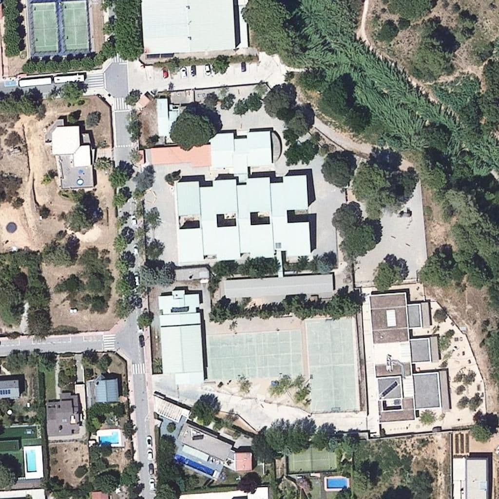 Aerial view of the grounds of Escola Jaume Ferran I Clua