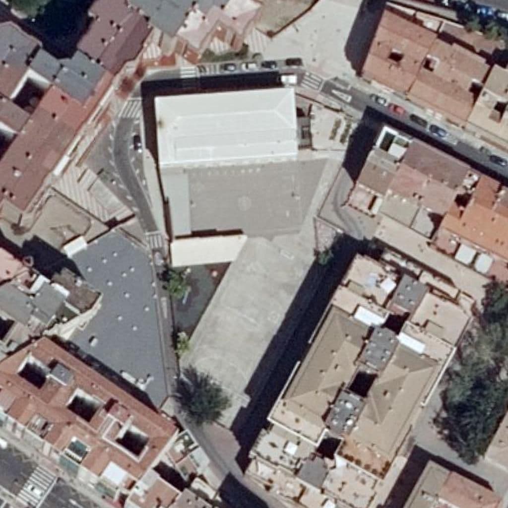 Вид сверху на территорию школы «C.P. San José de Calasanz»