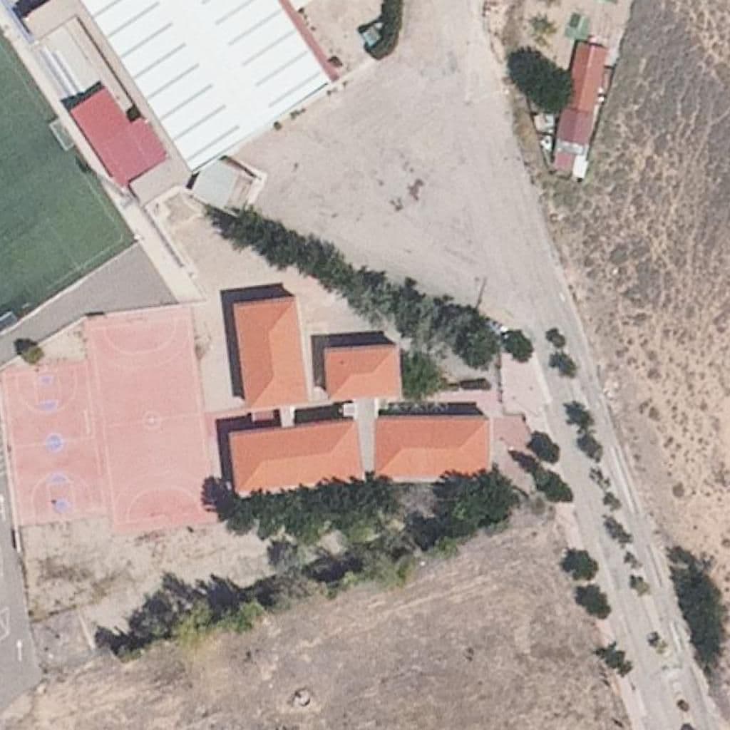 Вид сверху на территорию школы «I.E.S. Valle del Guadalope»