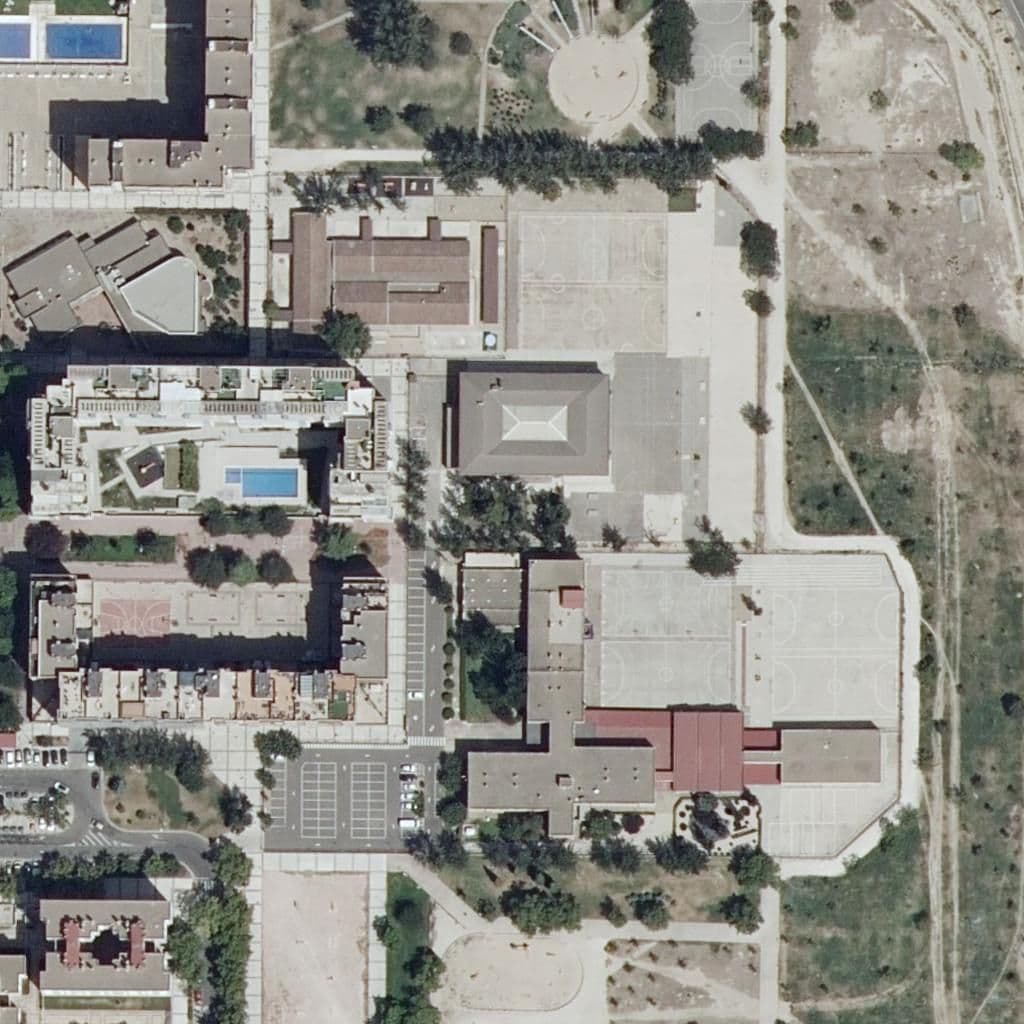 Aerial view of the grounds of I.E.S. Tiempos Modernos