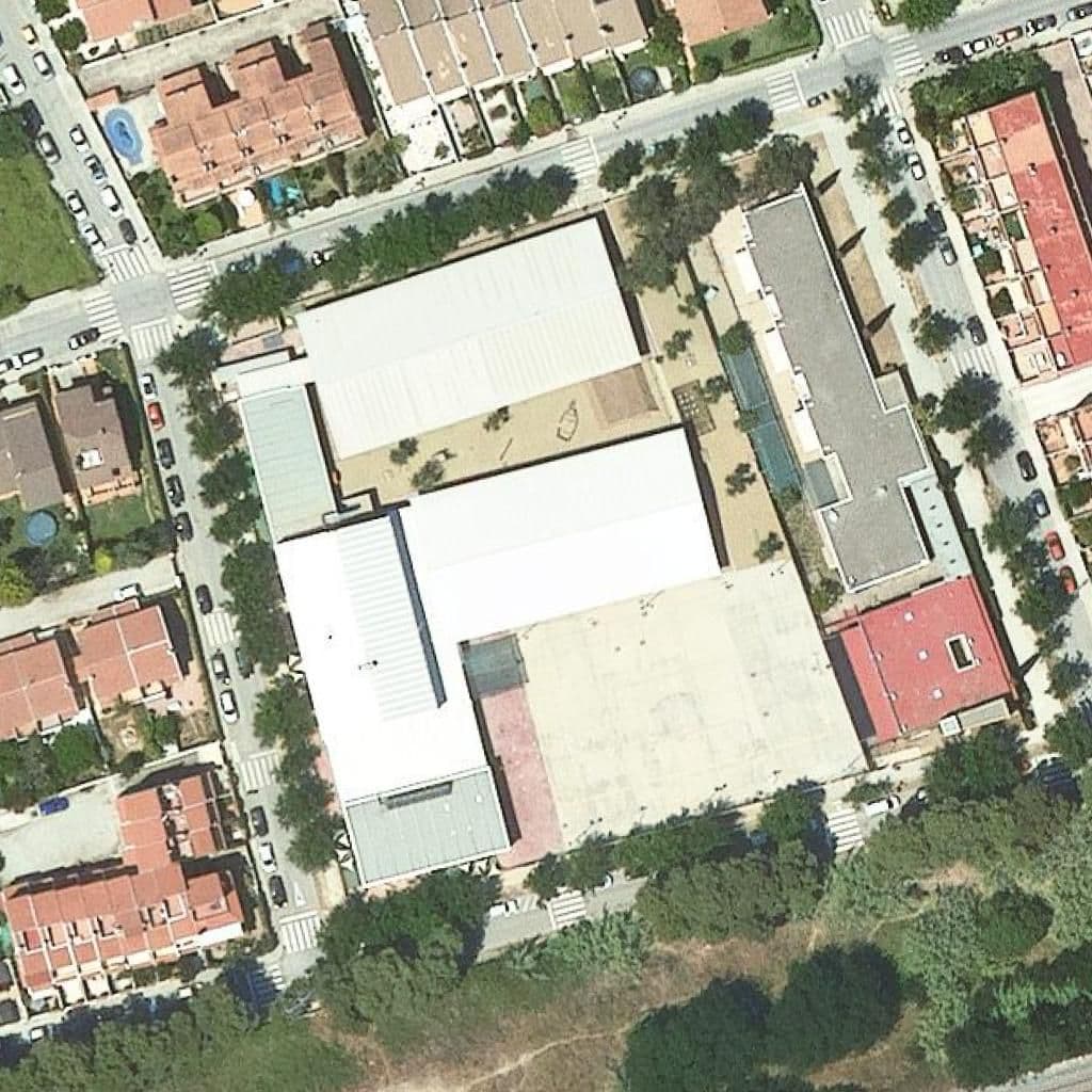 Aerial view of the grounds of Escola Vora Del Mar