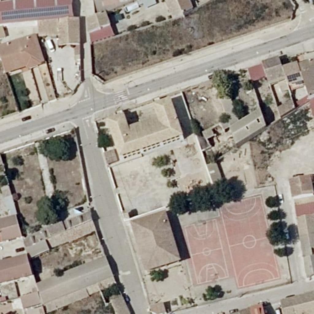 Вид сверху на территорию школы «C.R.A. Monegros Norte»