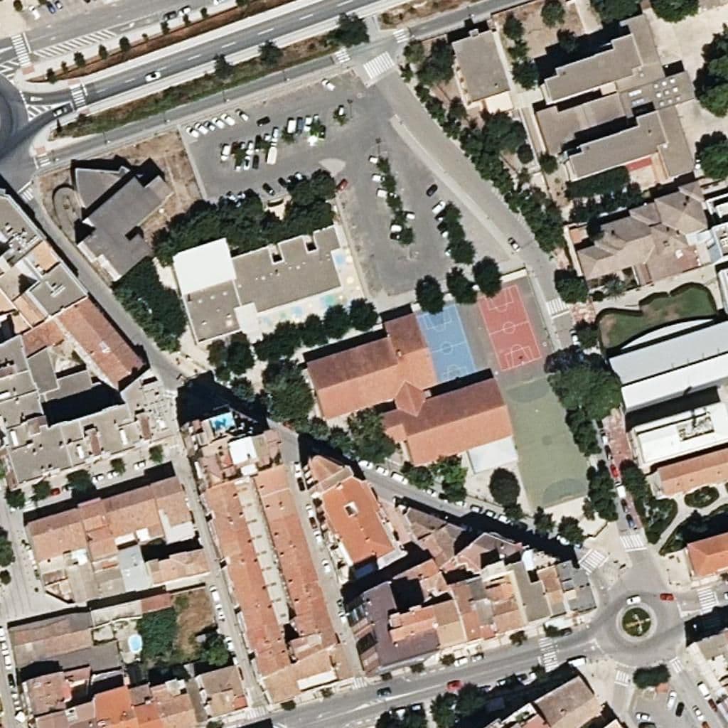Вид сверху на территорию школы «C.P. San José de Calasanz»