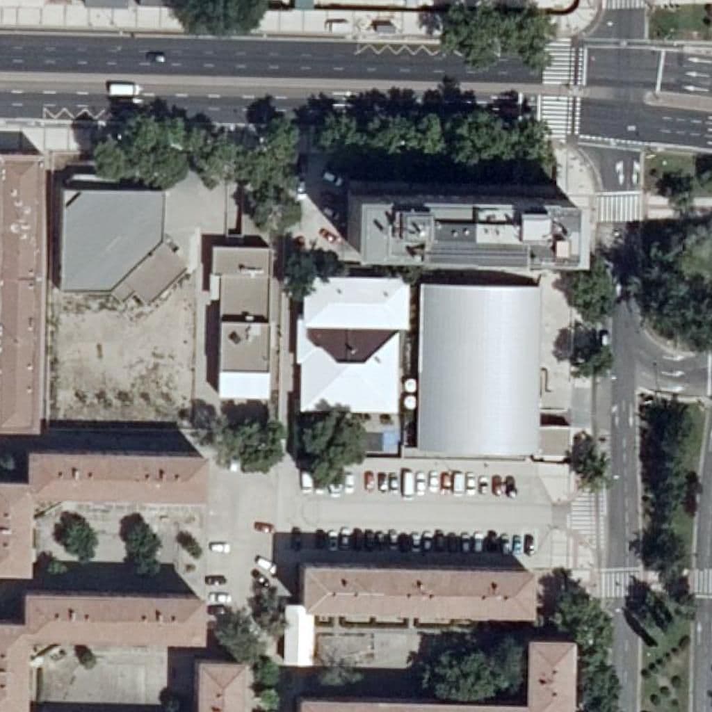 Aerial view of the grounds of E.E.I. Pirineos
