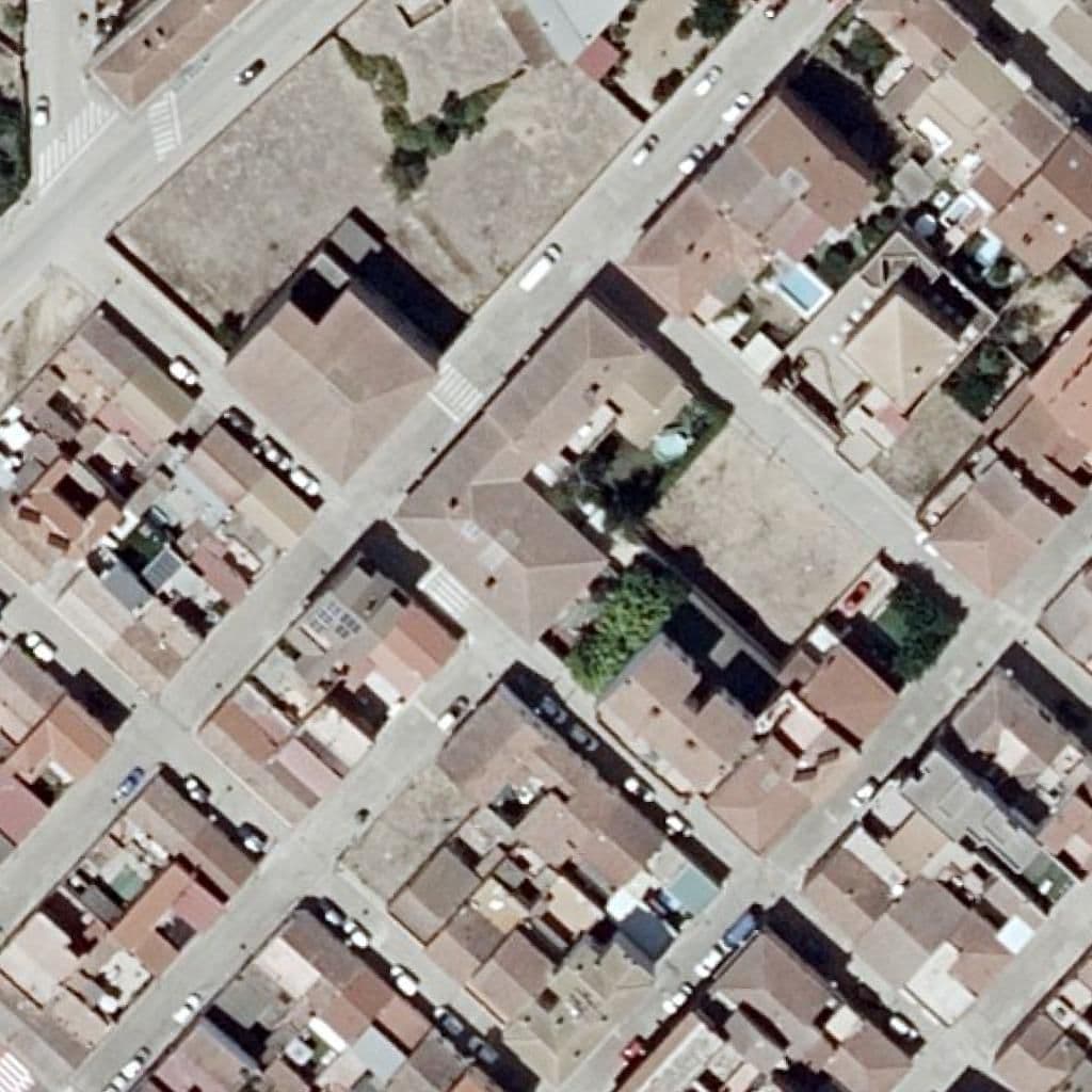 Вид сверху на территорию школы «E.E.I. Concepción Bañeres»