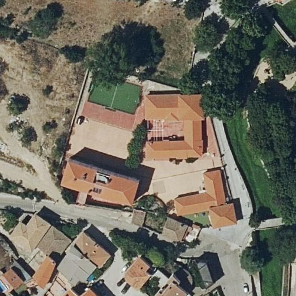 Вид сверху на территорию школы «SAN VICENTE»