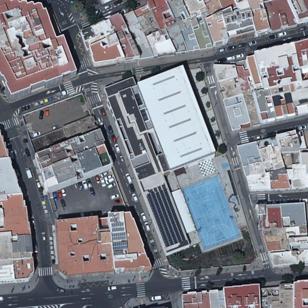 Aerial view of the grounds of CEIP LA DESTILA