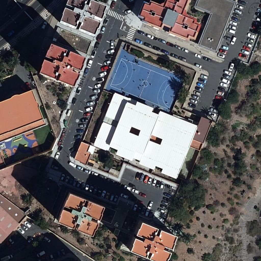 Aerial view of the grounds of CEIP CATALUÑA