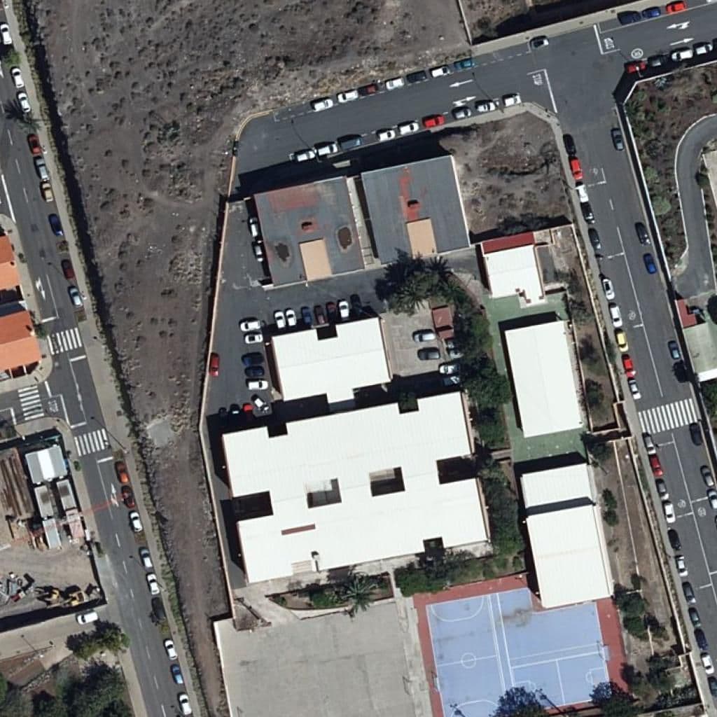 Aerial view of the grounds of CEIP VALENCIA