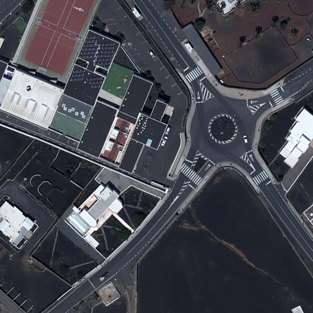 Aerial view of the grounds of CEIP LA ASOMADA - MÁCHER