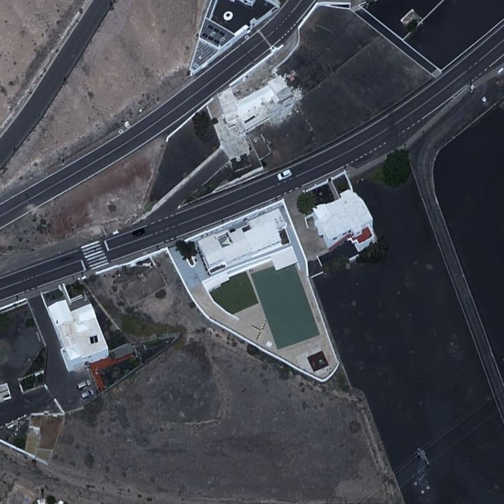Aerial view of the grounds of CEIP MARARÍA