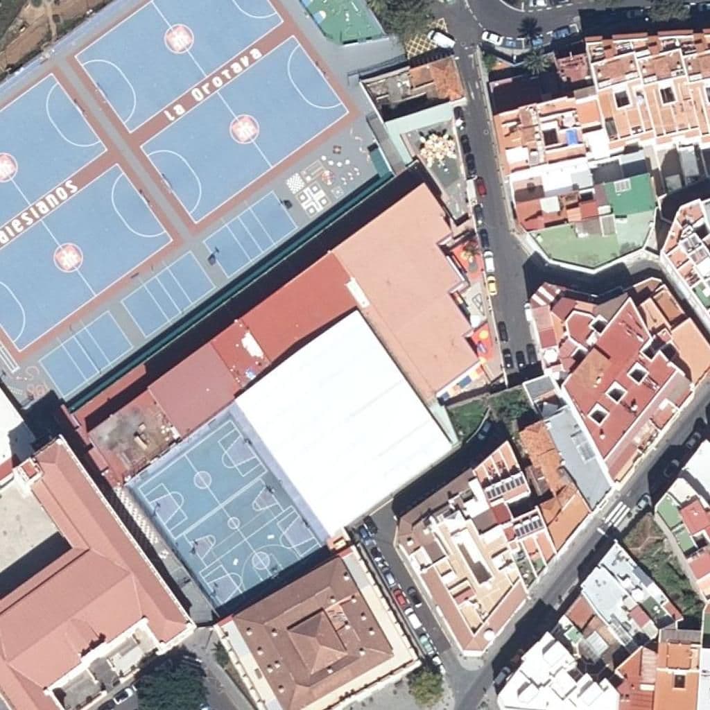 Вид згори на територію школи «CPEIPS SAN ISIDRO-SALESIANOS»