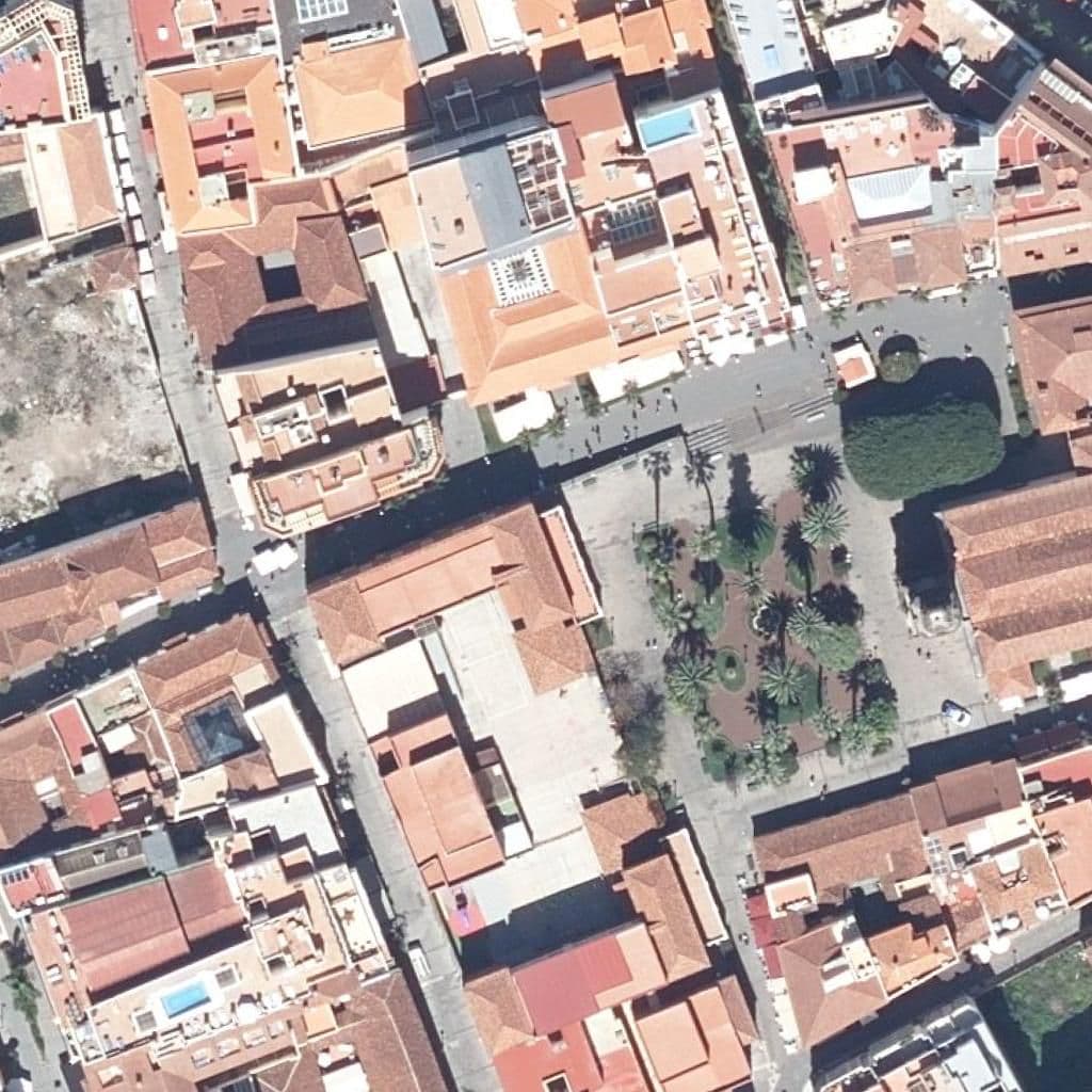 Aerial view of the grounds of CEIP TOMÁS DE IRIARTE
