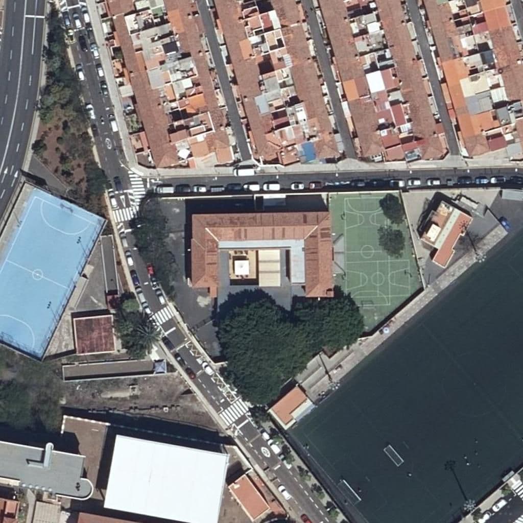 Aerial view of the grounds of CEIP TAGOROR