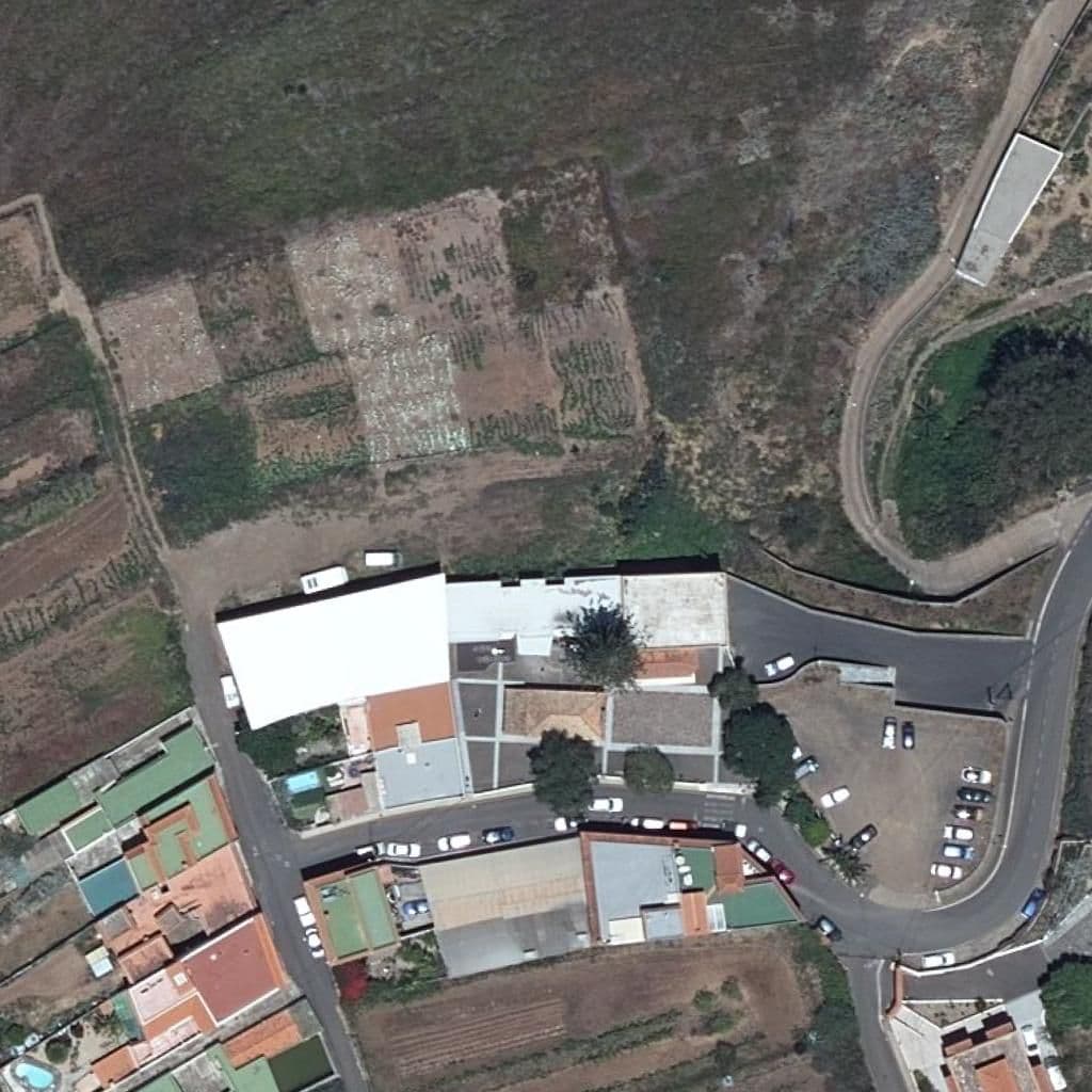 Вид згори на територію школи «CEIP TIERRA DEL TRIGO»