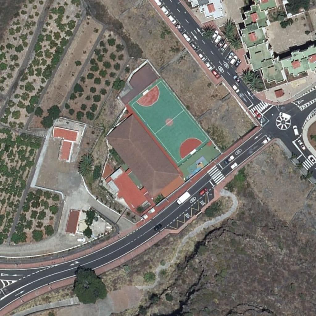 Aerial view of the grounds of CEIP BENAHOARE