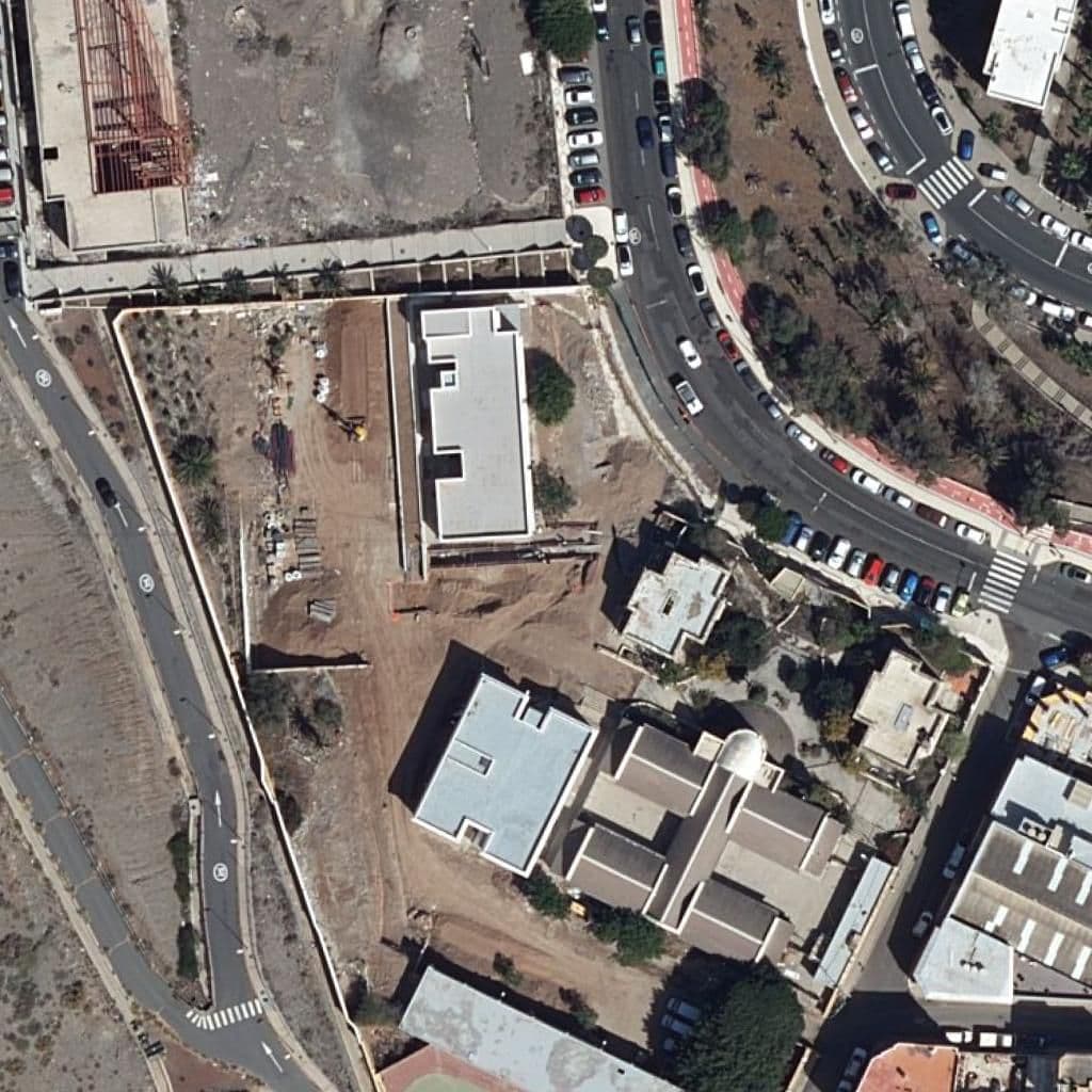 Aerial view of the grounds of CEIP ALISIOS