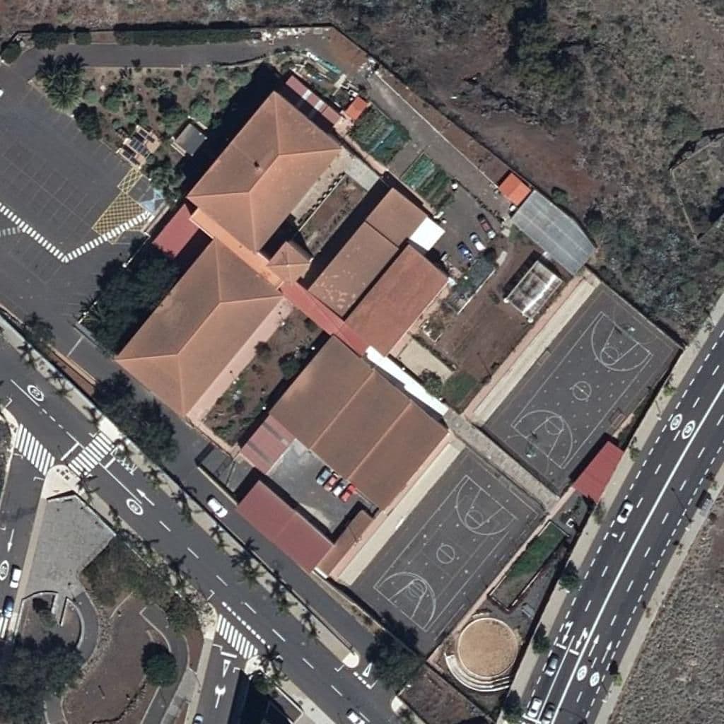 Вид згори на територію школи «AEOI SANTA CRUZ DE TENERIFE»
