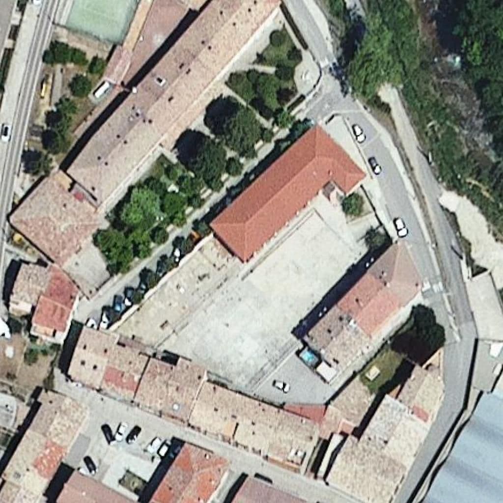 Aerial view of the grounds of Escola Lillet a Güell