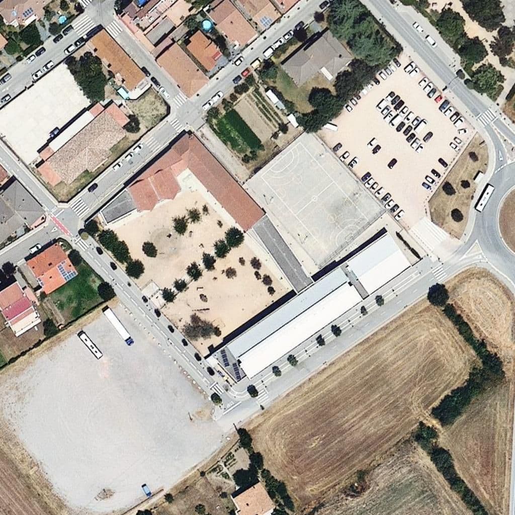 Aerial view of the grounds of Escola Vallmanya