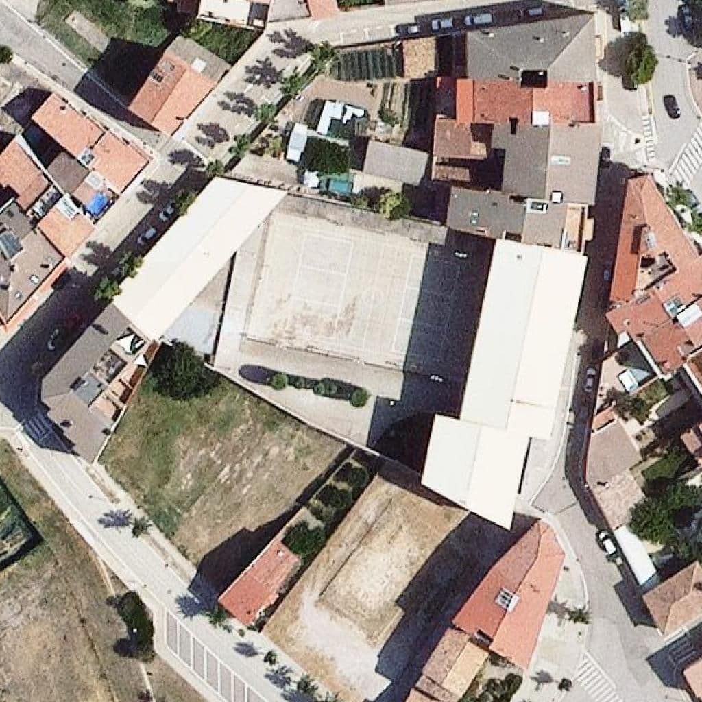 Вид згори на територію школи «Institut Alexandre de Riquer»