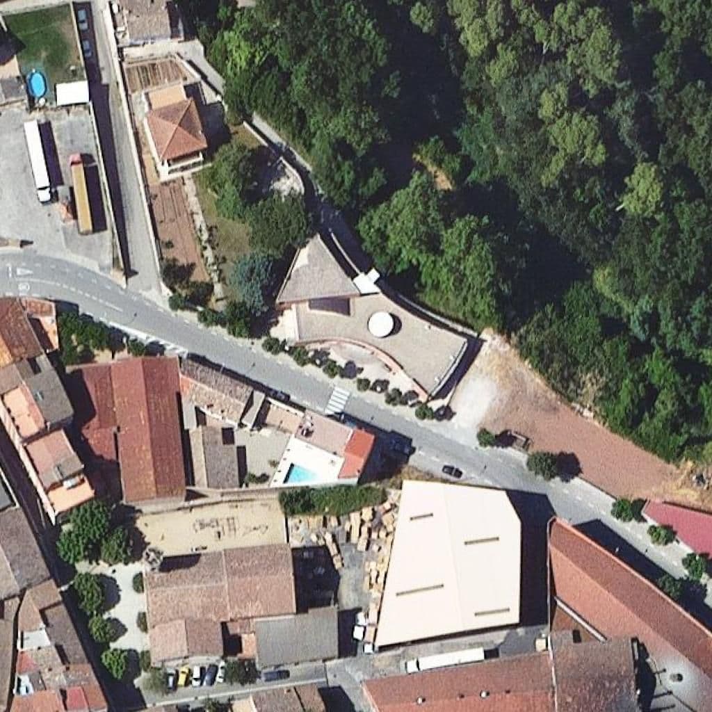 Вид згори на територію школи «Llar d'infants Municipal de Carme»