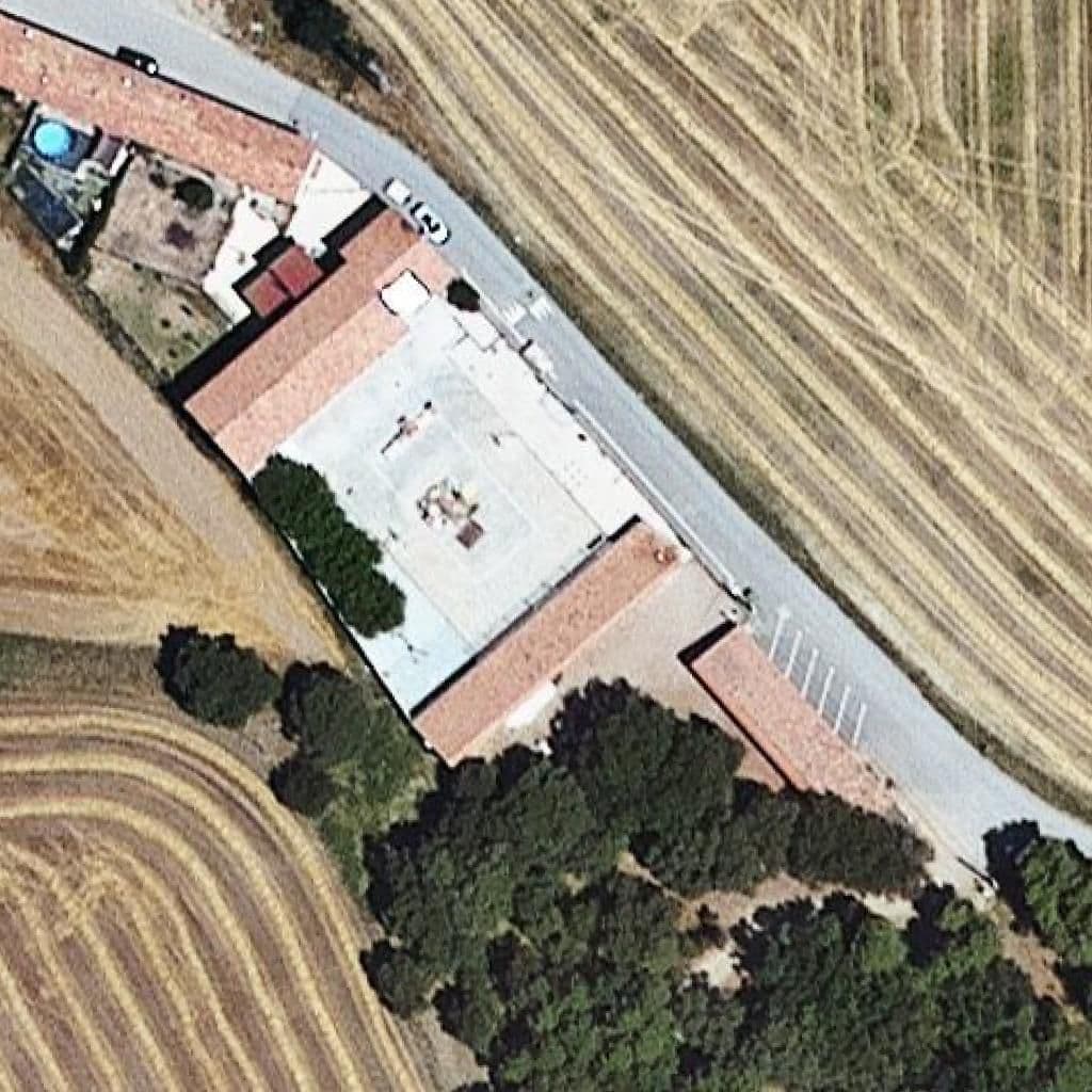Вид згори на територію школи «Llar d'infants de Montmajor»