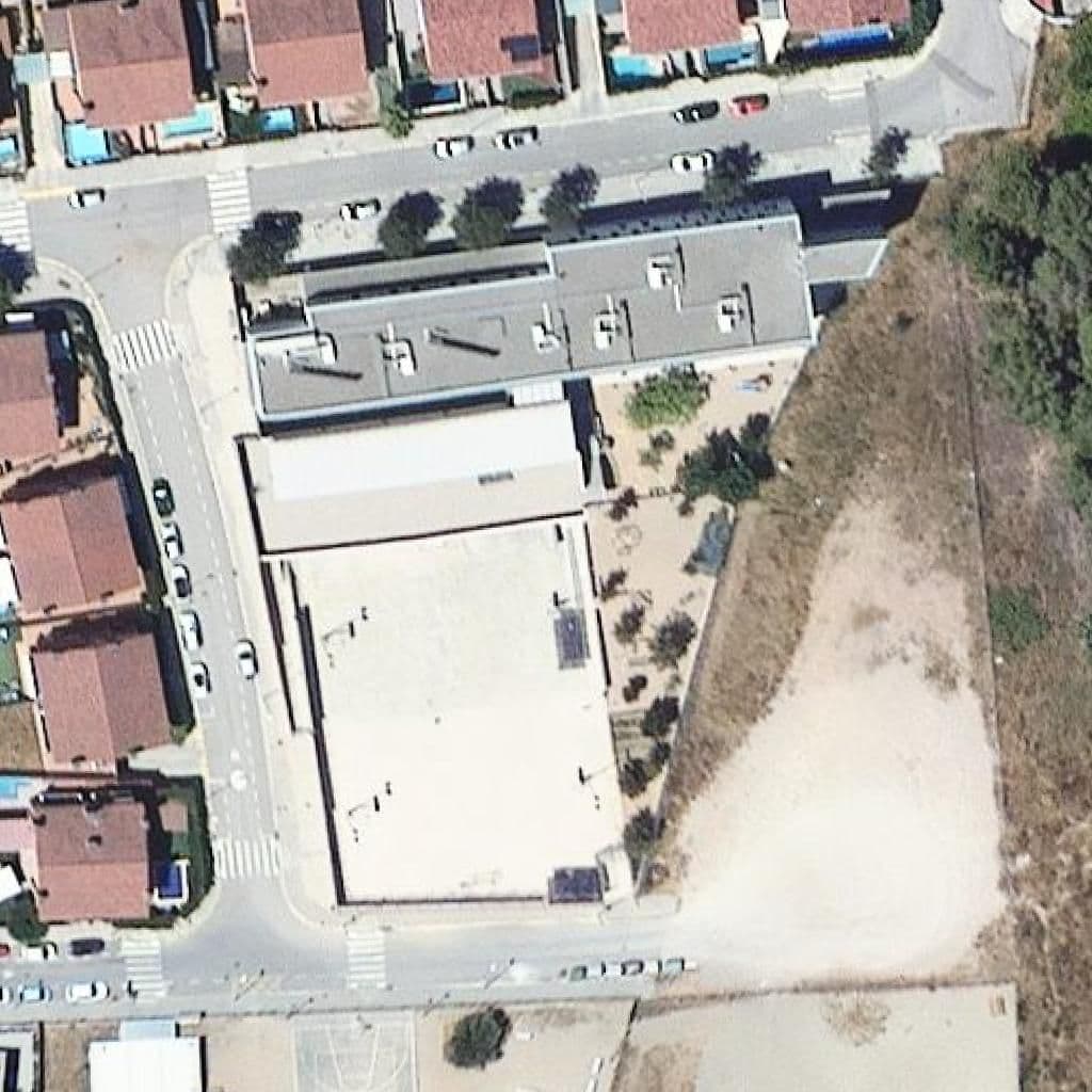 Aerial view of the grounds of Escola Escola Nova