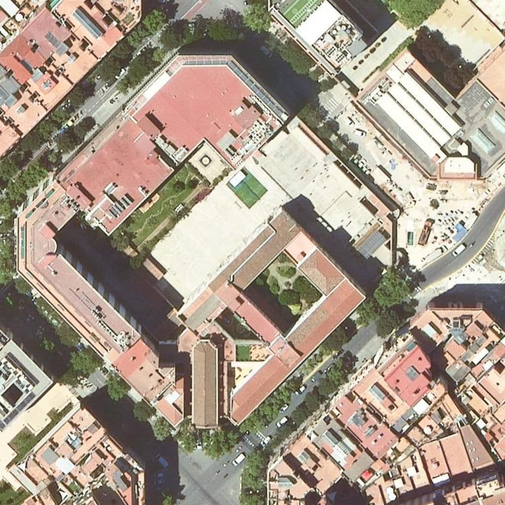 Aerial view of the grounds of Escola Bressol La Fassina