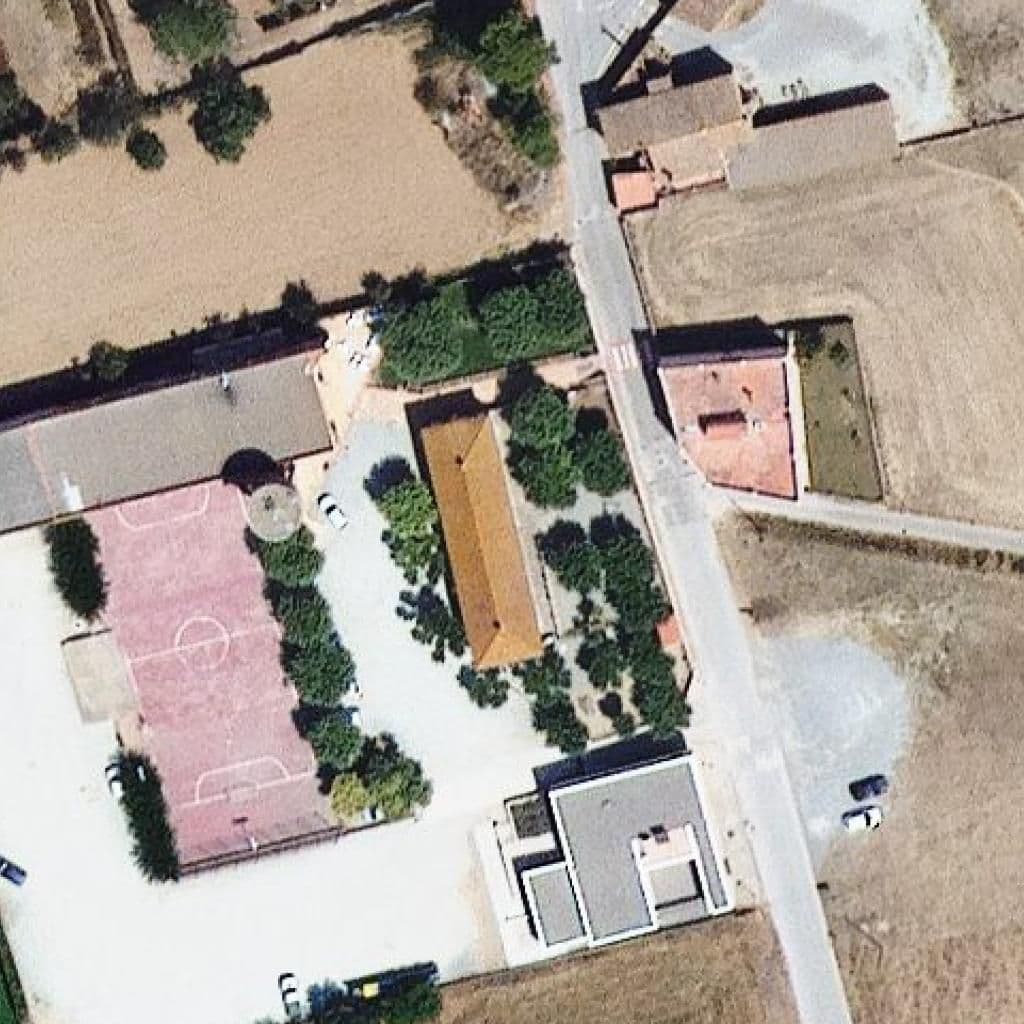 Aerial view of the grounds of Escola de Garrigàs - ZER Empordà