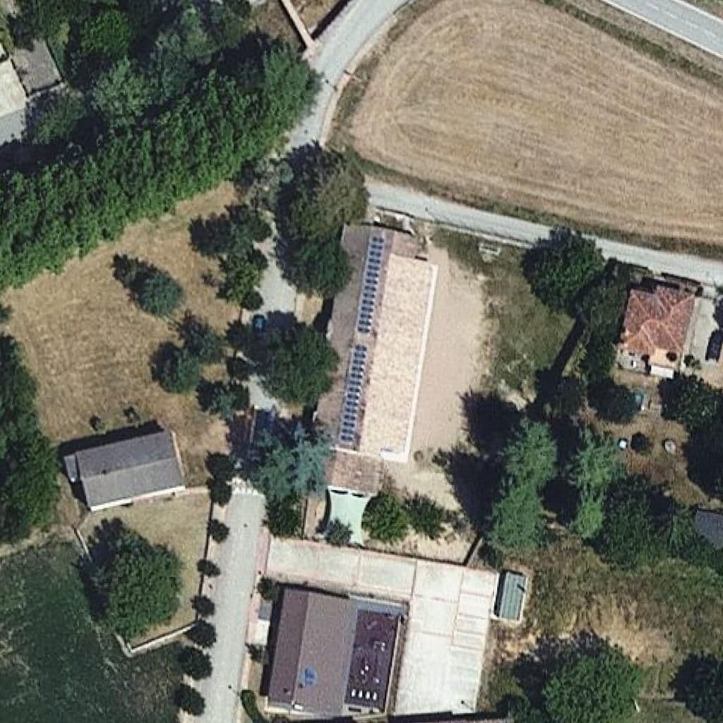 Вид згори на територію школи «Escola Finestres»