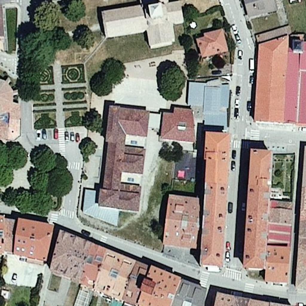 Вид згори на територію школи «Llar d'infants Municipal»