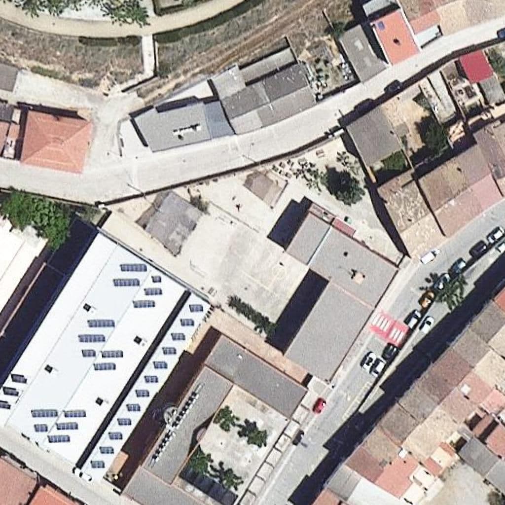 Aerial view of the grounds of Escola Sol Ixent