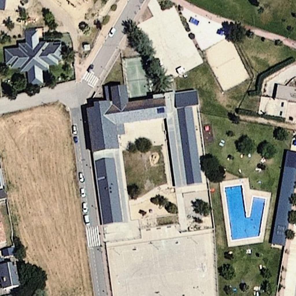 Вид згори на територію школи «Llar d'infants Municipal»