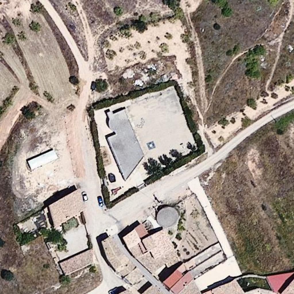 Aerial view of the grounds of Escola Mare de Déu de la Fontcalda - ZER Ports-Algars