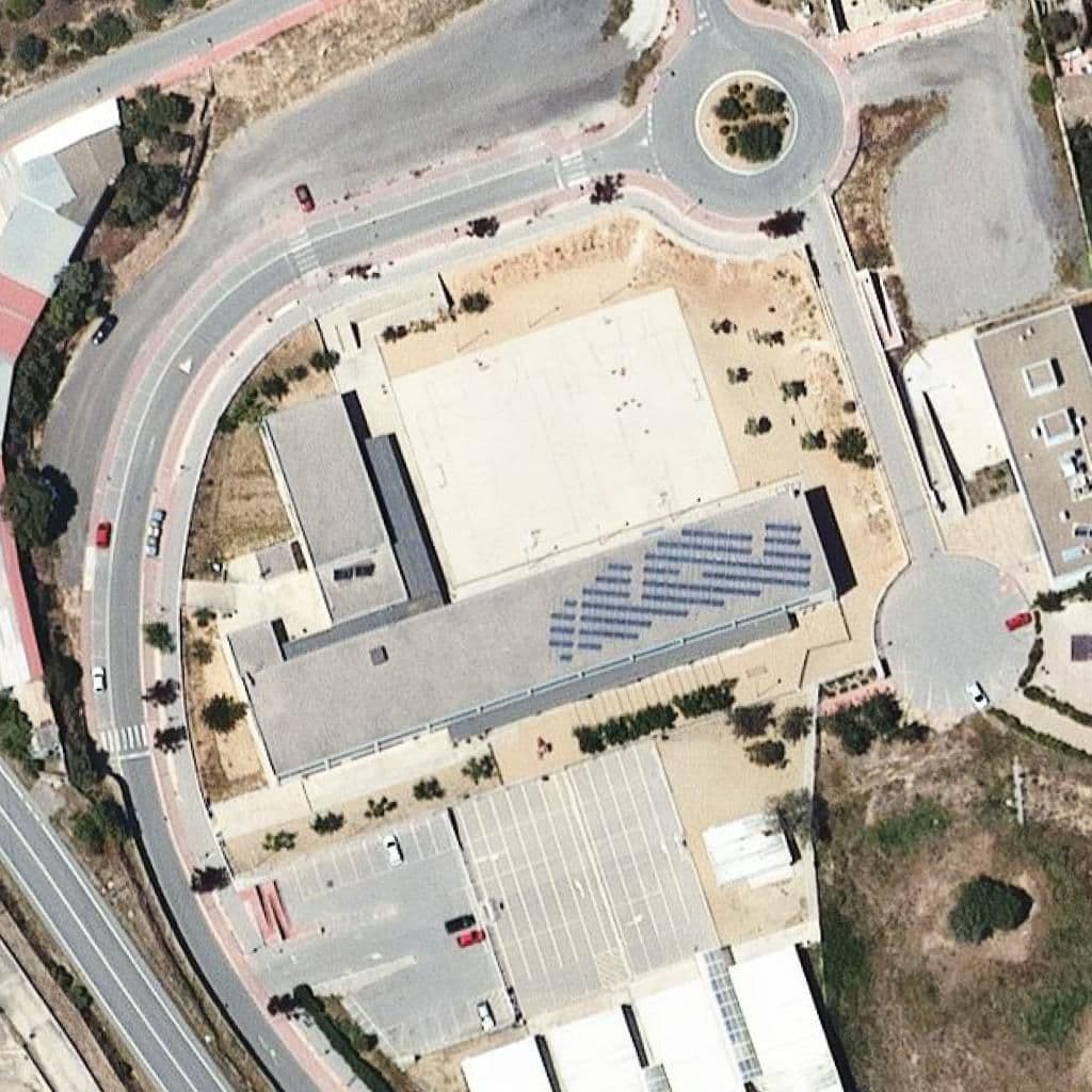 Aerial view of the grounds of Escola Salvador Espriu