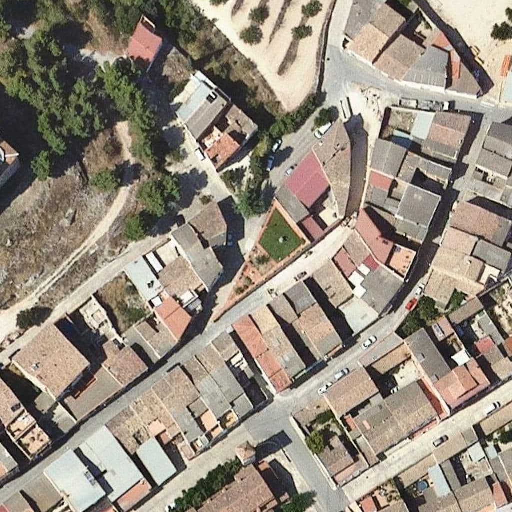 Вид згори на територію школи «Llar d'infants de Corbera d'Ebre»