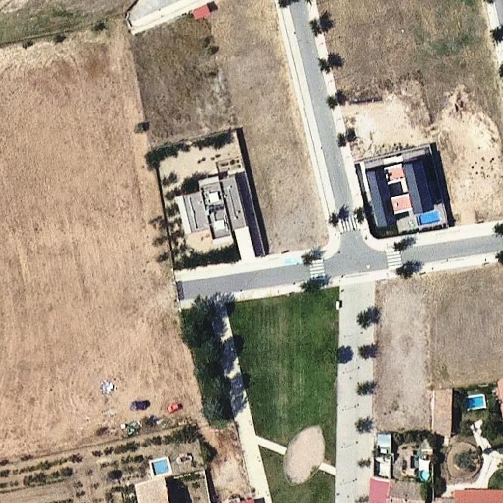 Вид згори на територію школи «Llar d'infants Municipal de Móra la Nova El Comellar»