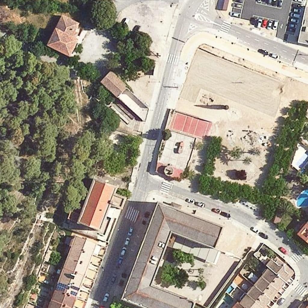Aerial view of the grounds of Llar d'infants Municipal La Caramella