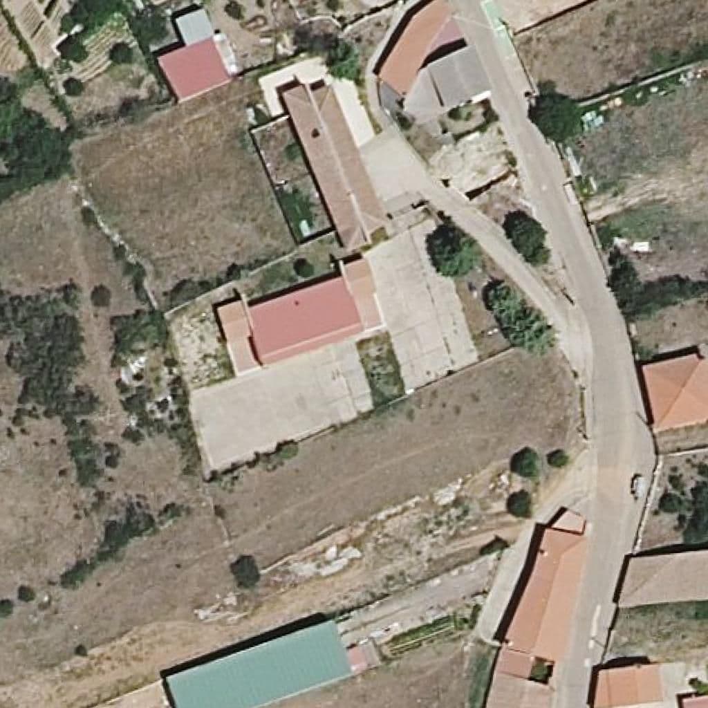 Aerial view of the grounds of COLEGIO PÚBLICO DE ALMARAZ