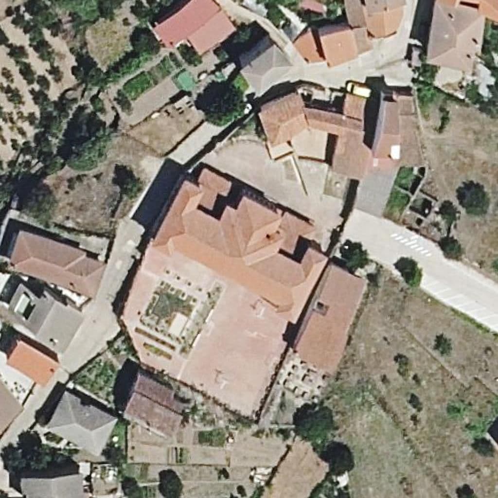 Aerial view of the grounds of COLEGIO PÚBLICO DE FERMOSELLE
