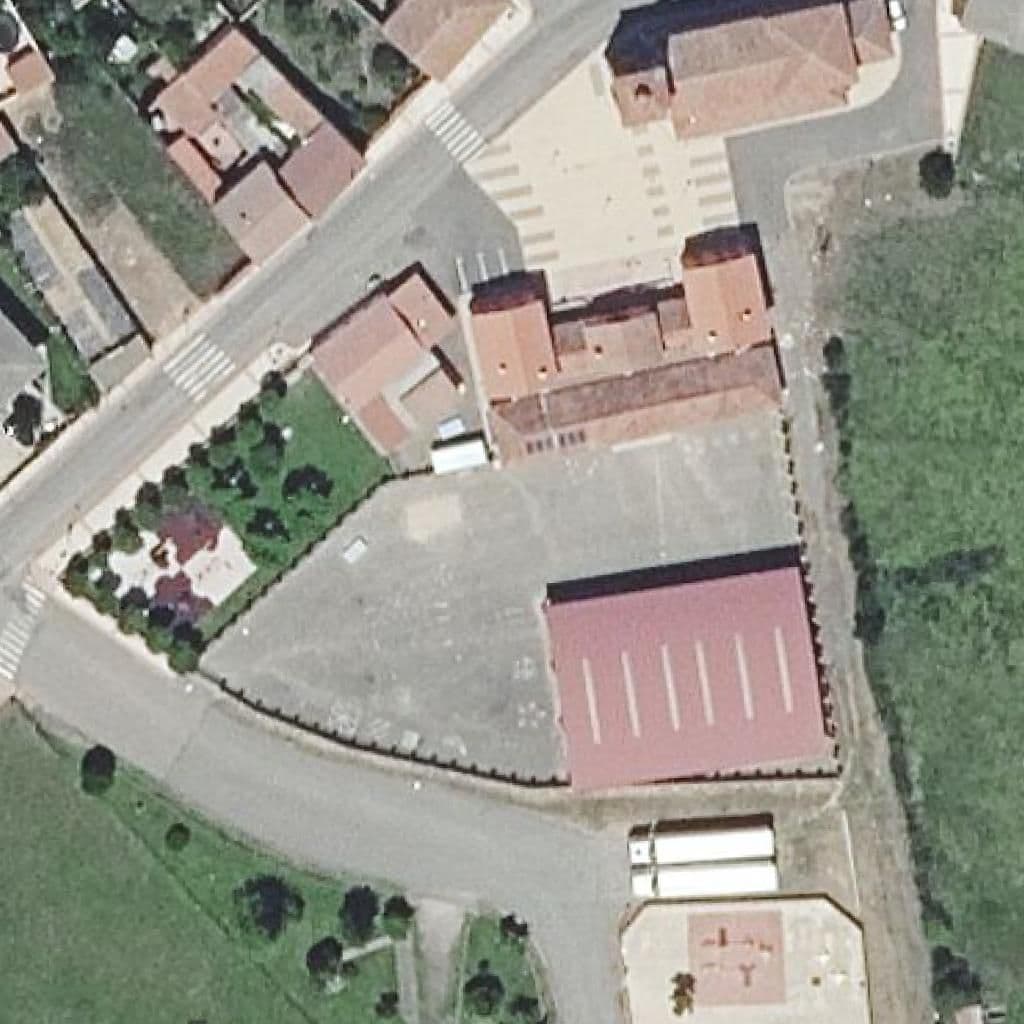 Aerial view of the grounds of CRA DE VILLACEDRÉ