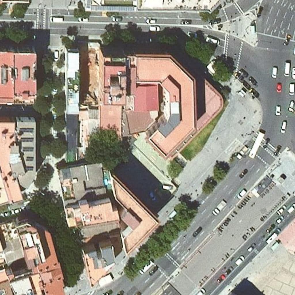 Aerial view of the grounds of Escola Francesc Macià