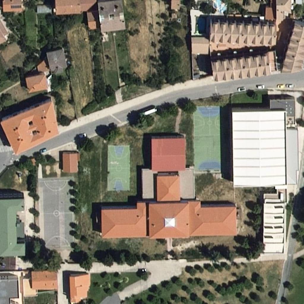 Aerial view of the grounds of VALLE DEL ALBERCHE