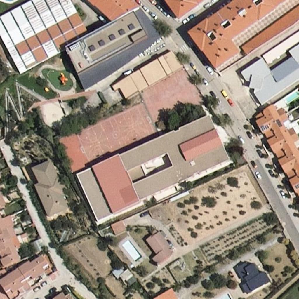 Aerial view of the grounds of INSTITUTO DE EDUCACIÓN OBLIGATORIA DE CIGALES