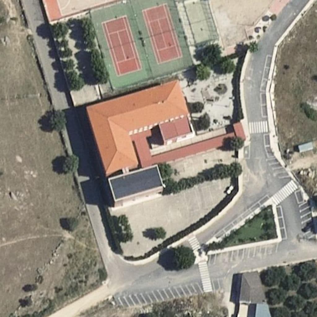 Вид сверху на территорию школы «VILLA DE SOTILLO»