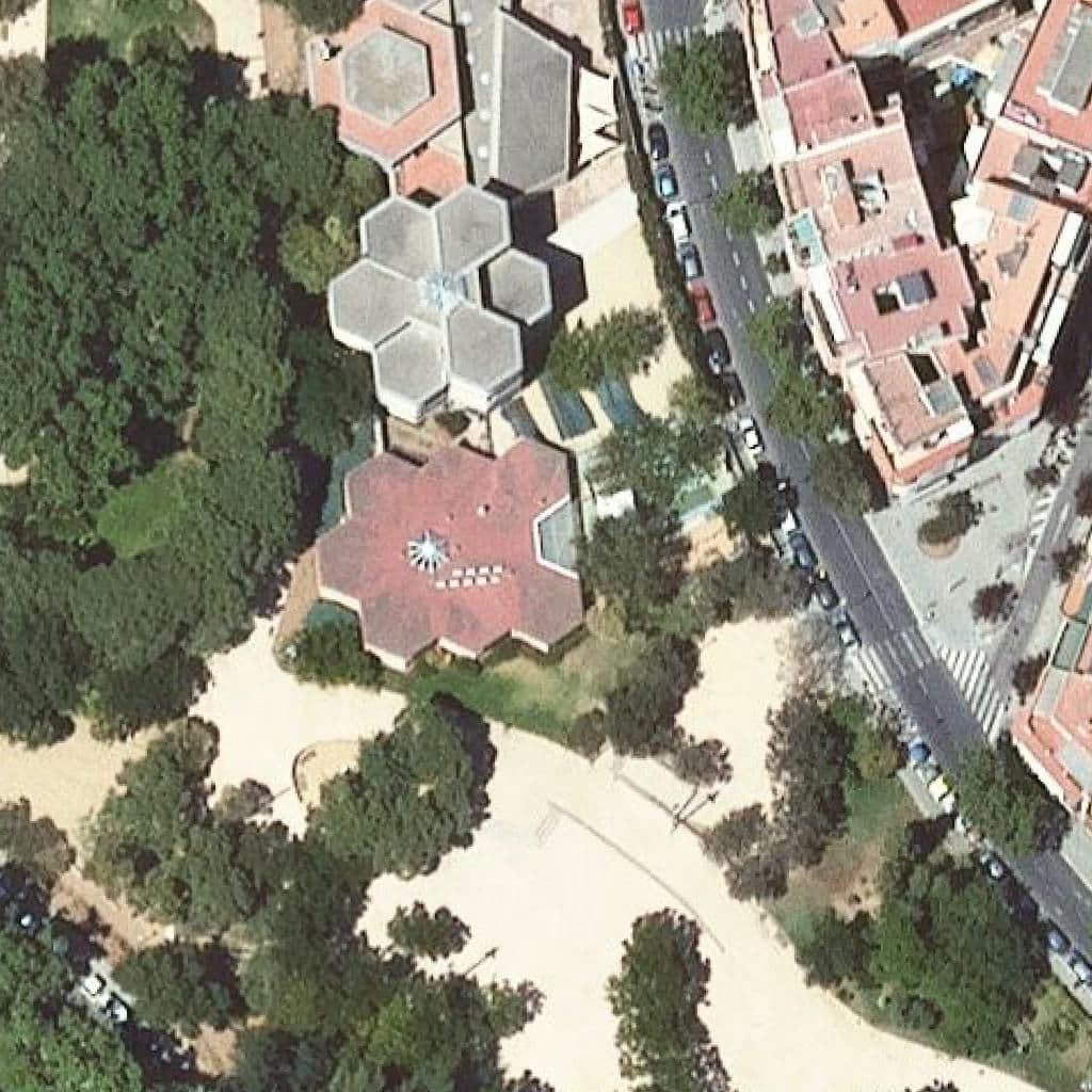 Aerial view of the grounds of Escola Bressol L'argimon