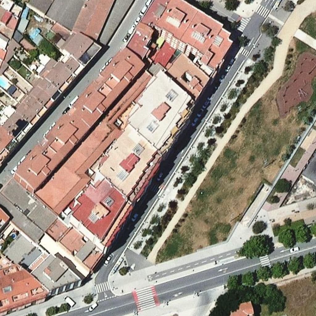 Вид згори на територію школи «Centre D'estudis Vilafranca Excellens»